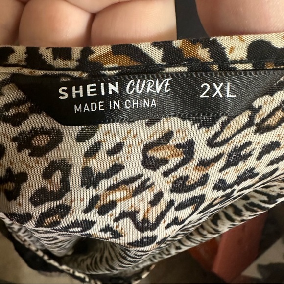 Sale 3 for $12 | Shein Leopard & Lace Cutout Plus Size Top - Picture 6 of 9